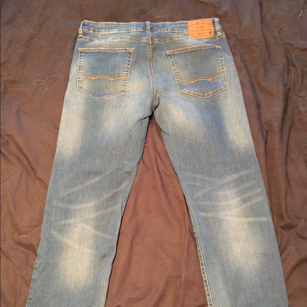 American Eagle Relaxed Straight Jeans